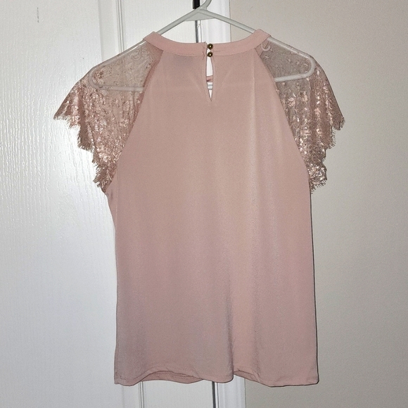 | Blush Pink Lace Sleeved With Keyhole Cut In The Front Worn Once| - Picture 4 of 6